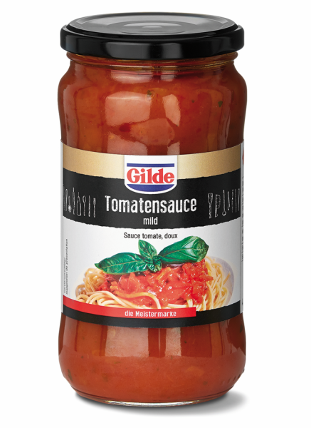 Ein Glas milde Tomatensauce der Marke Gilde